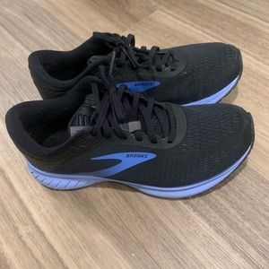 Brooks Running Sneakers
